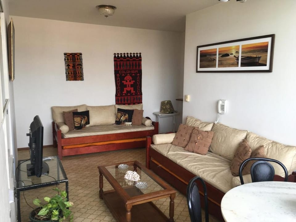 Great Apartment in Punta with 24h Reception Desk Apartment in Punta del Este