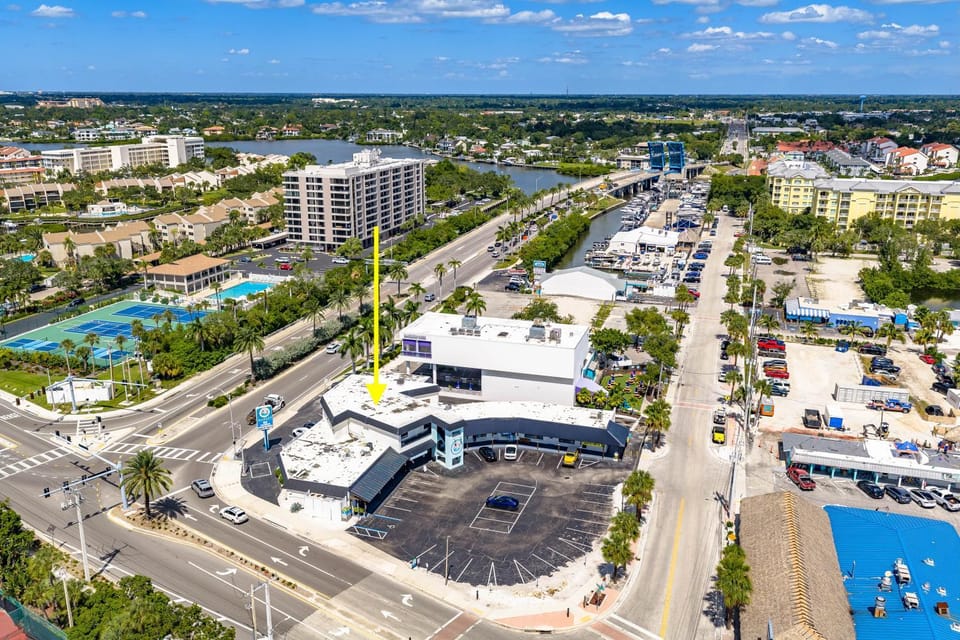 Mallory Squared by Beachside Management Apartment in Siesta Key