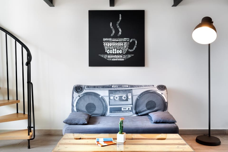 Living room, Decorative detail, Seating area