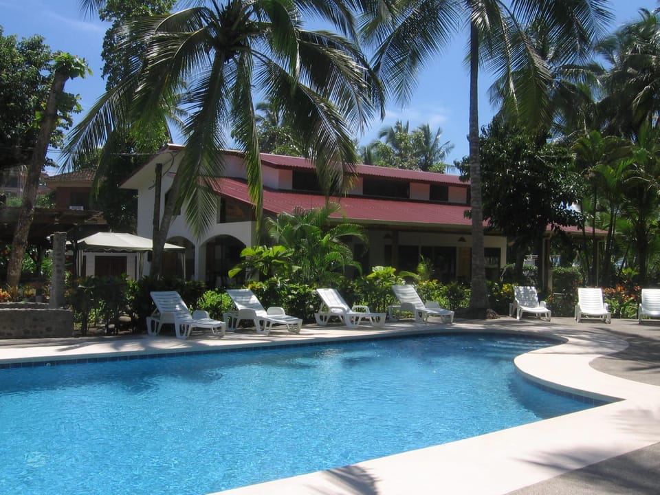 Day, On site, Garden view, Pool view, Swimming pool, Seasons