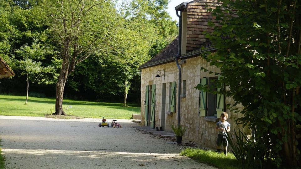 Property building, Spring, Natural landscape, Garden