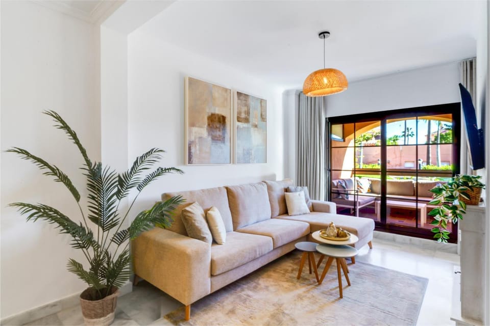 Hacienda del Sol - Beachside Apartment by Finest Rentals Apartment in Costa del Sol