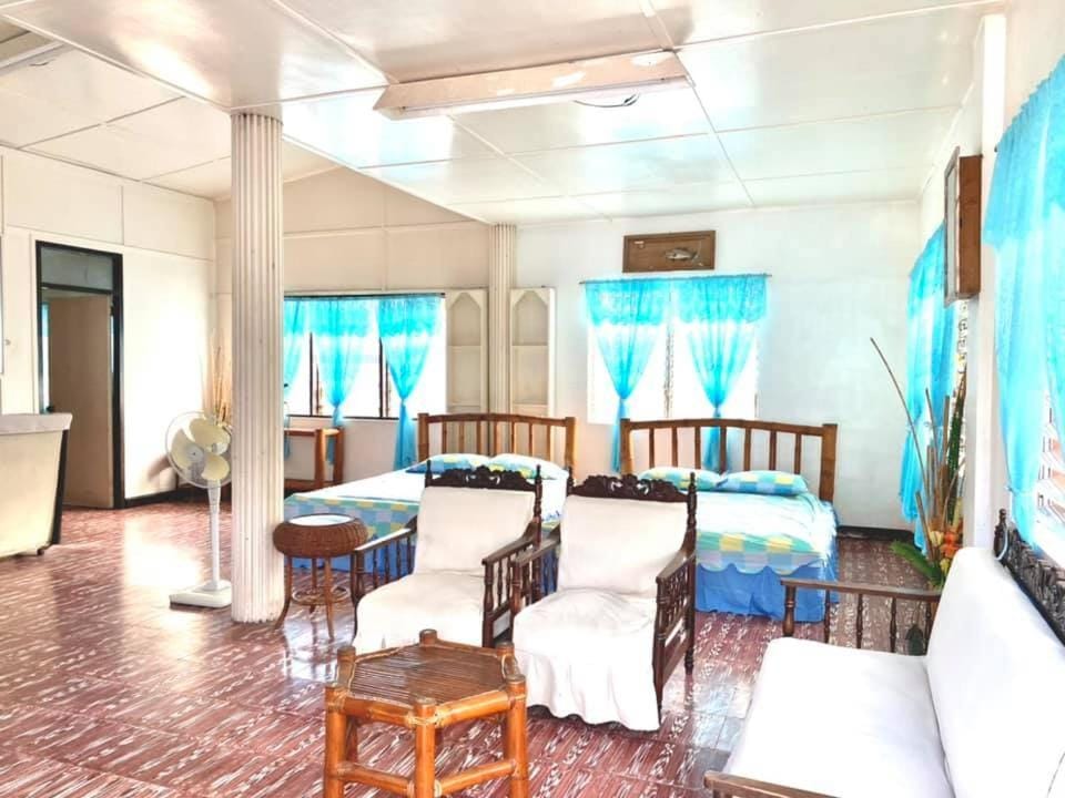 Tamari's Rest House Apartment in Calabarzon