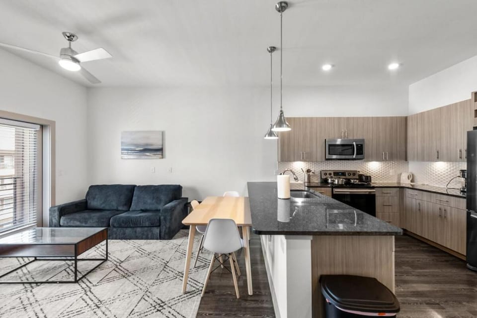 Modern 1BR near TPC Golf Apartment in Allen