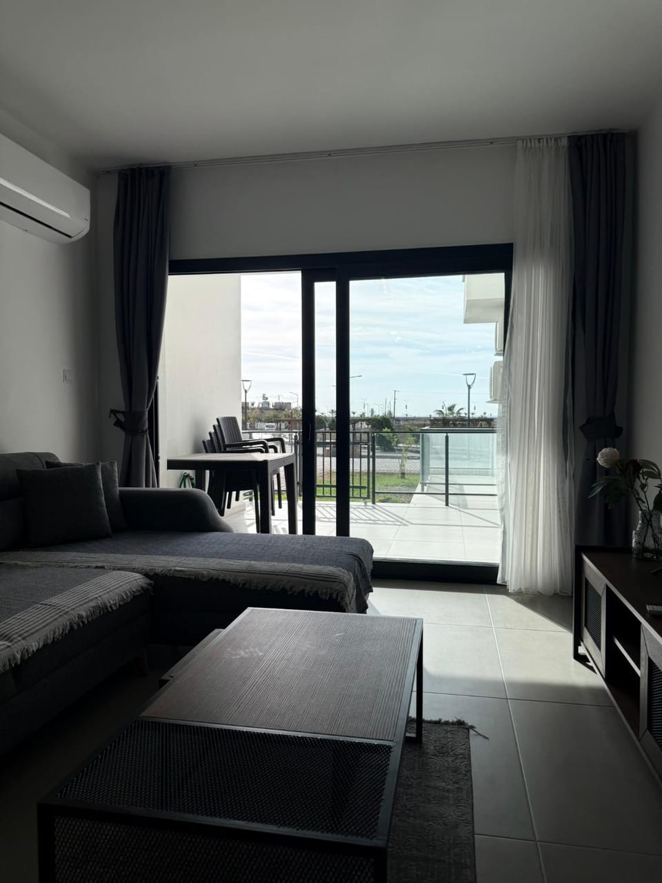 View (from property/room), Balcony/Terrace, Living room, Photo of the whole room, Seating area