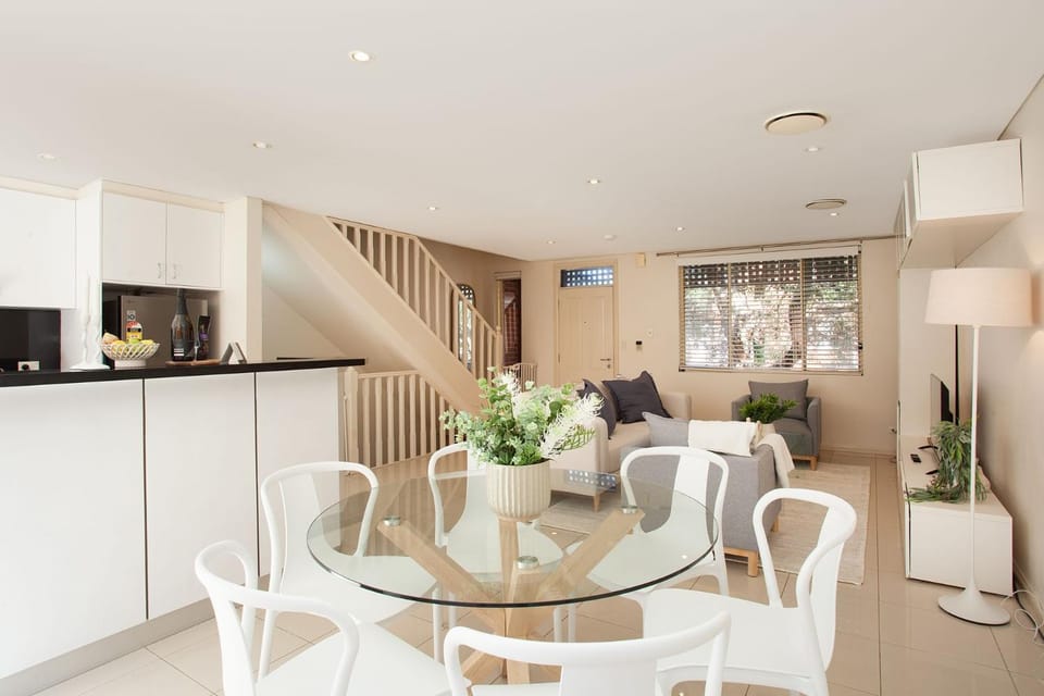 Sunshine Terrace, Bondi Beach Isyd Apartment in Sydney