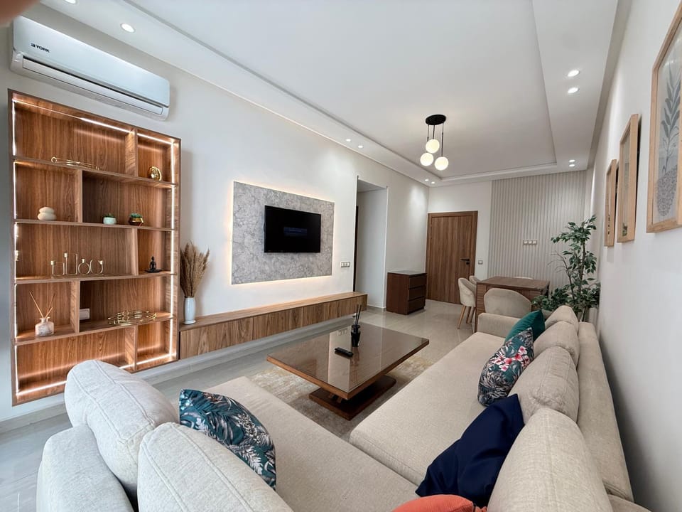 Communal lounge/ TV room, TV and multimedia, Living room, air conditioner