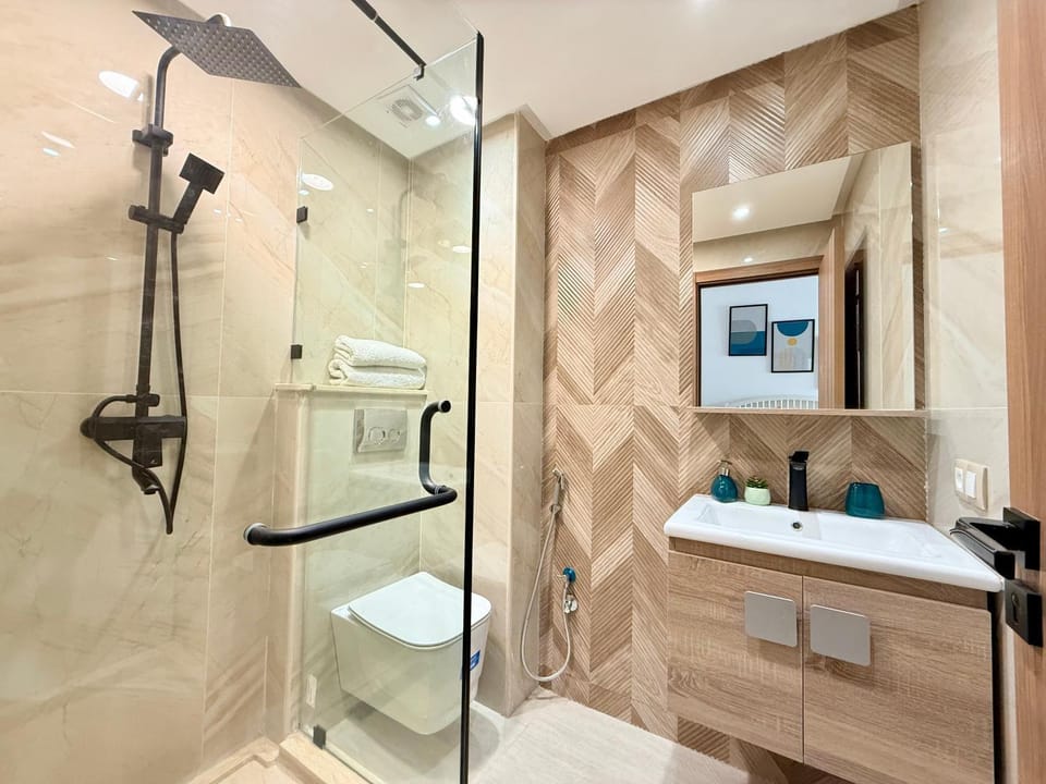 Shower, Bathroom, towels