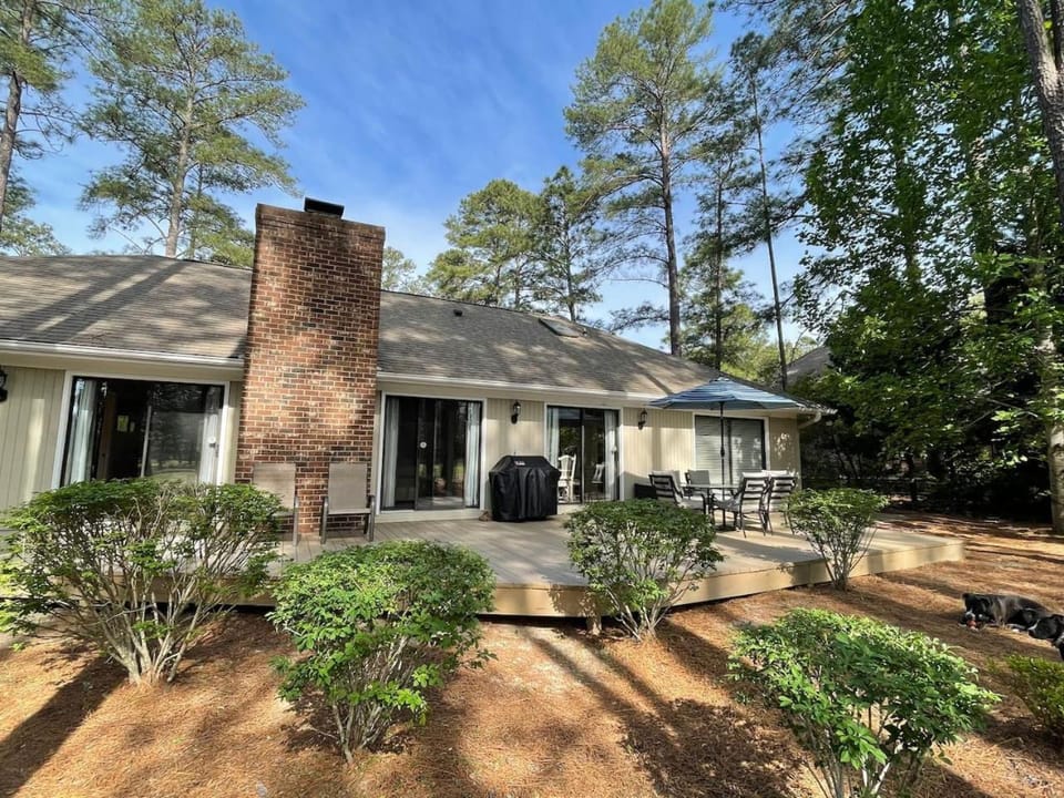 Pinehurst No. 6 Golf Front Getaway House in Pinehurst