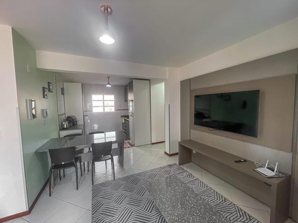 Amplo apartamento em residencial com piscina - 0455 Apartment in Florianopolis