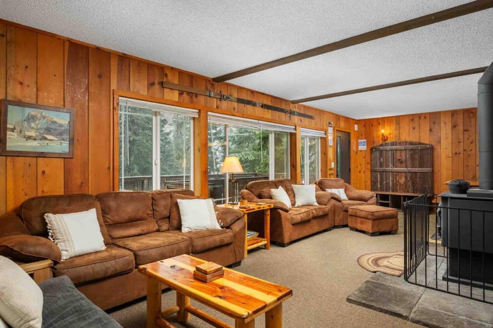 Mt. Hood Chalet House in Clackamas County