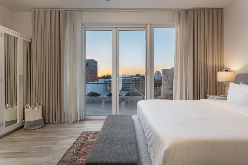 Bed, View (from property/room), Balcony/Terrace, Bedroom