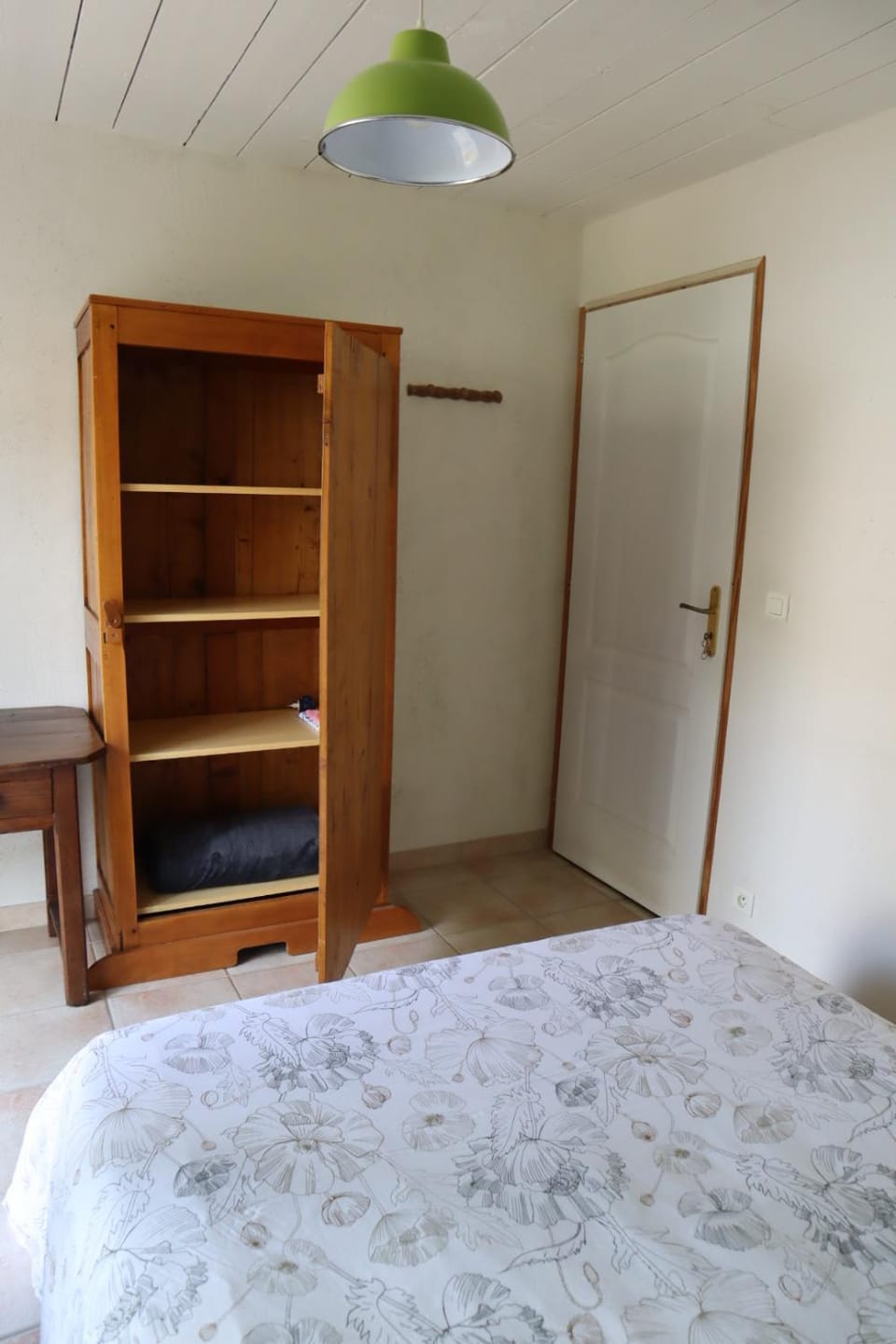 Chambre, entrée indépendante, SDB privée Vacation rental in Pays de la Loire