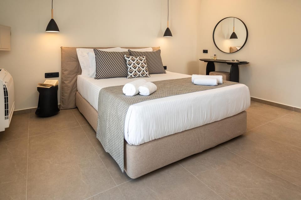 Depalyma Suites Hotel in Santorini