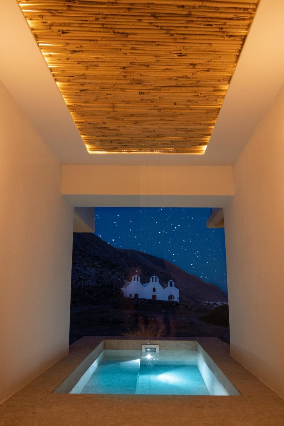 Depalyma Suites Hotel in Santorini