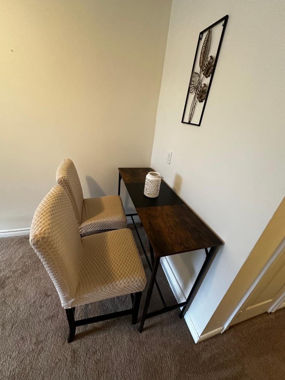 Lakeview Retreat Apartment in Oshawa