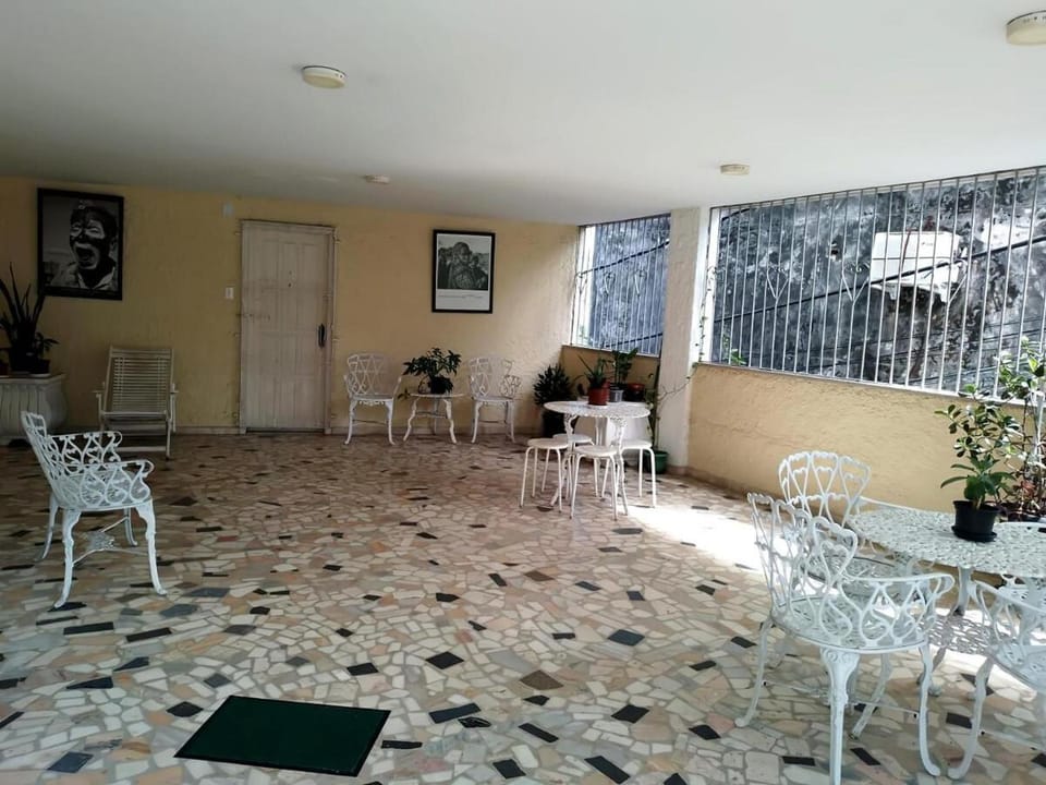 Property building, Seating area