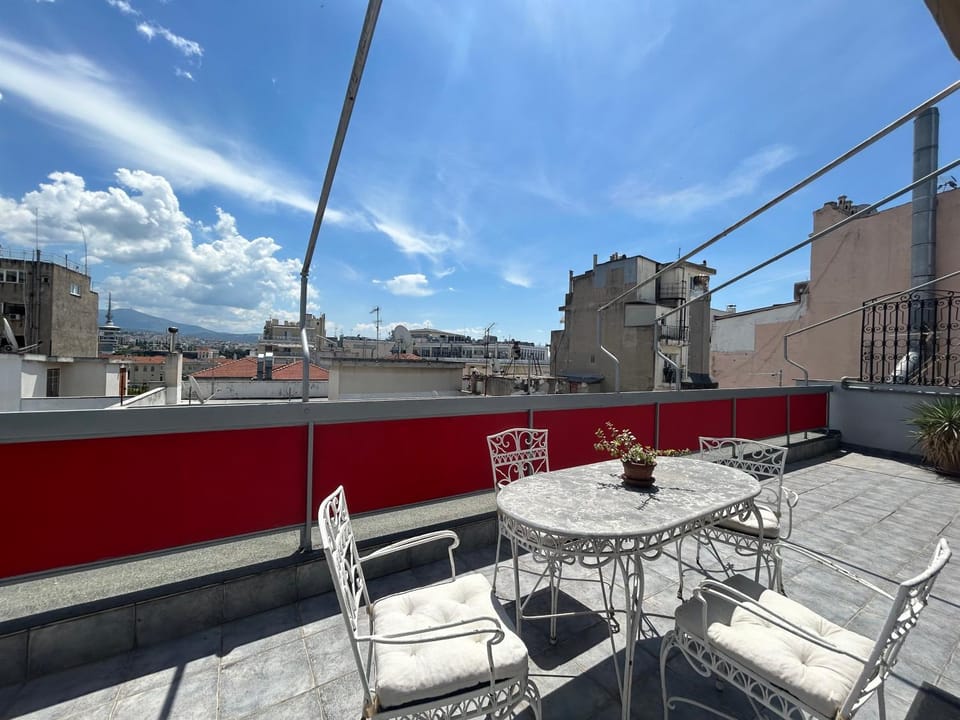 Property building, View (from property/room), Balcony/Terrace, City view