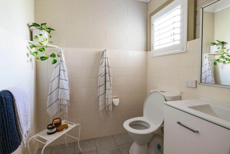 Merduka Sands 4 - Coastal Escape in Beautiful Brooms Head - Holiday Yamba Apartment in Brooms Head