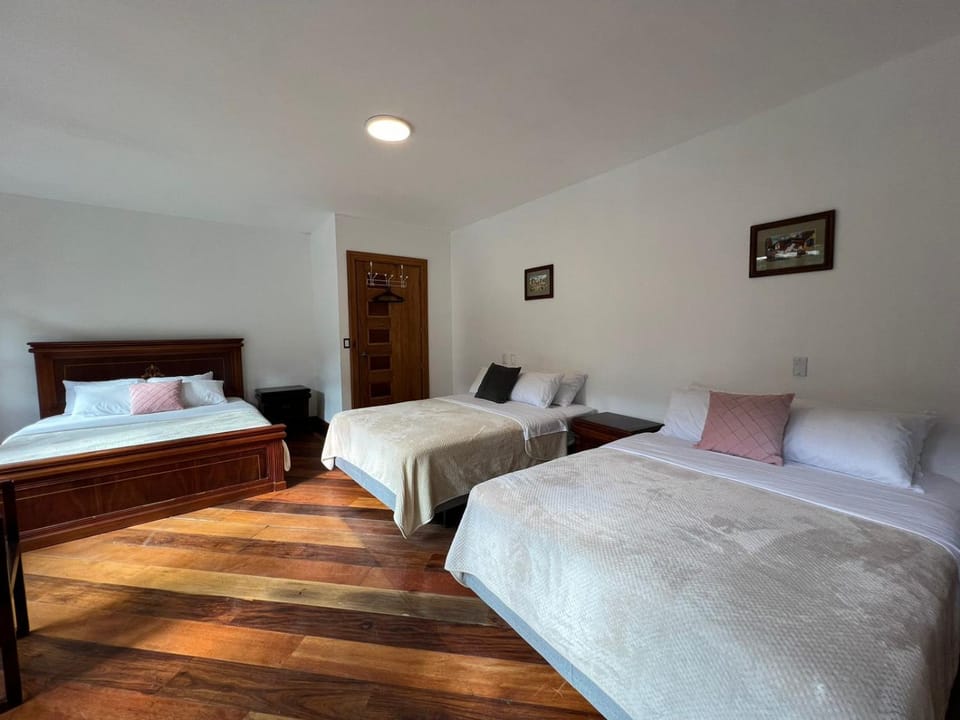 Villa Pastaza 4 Bedroom 3 Bath House in Banos