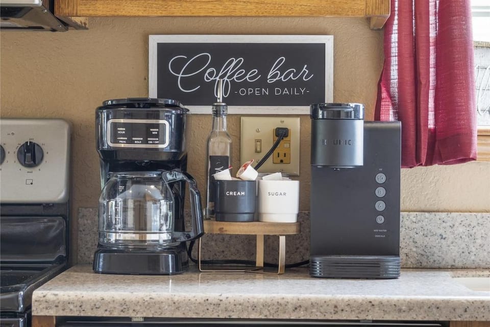 Coffee/tea facilities, kitchen