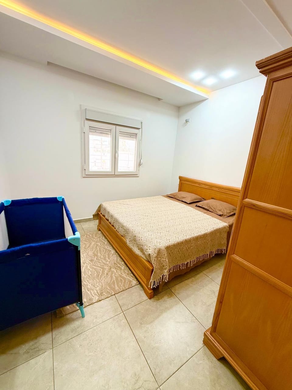 Bed, Photo of the whole room, Bedroom, wardrobe