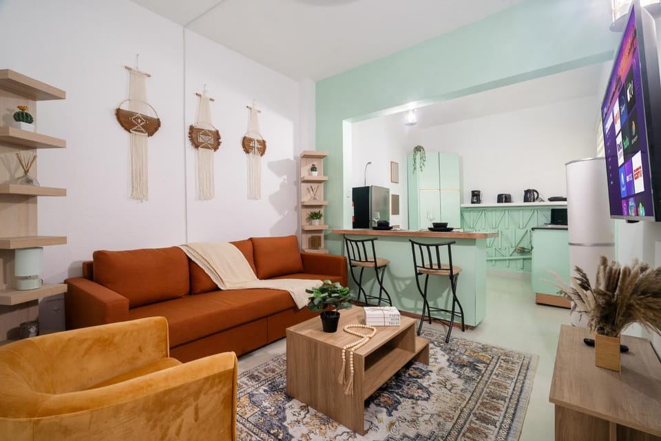 Kitchen or kitchenette, Living room, Seating area