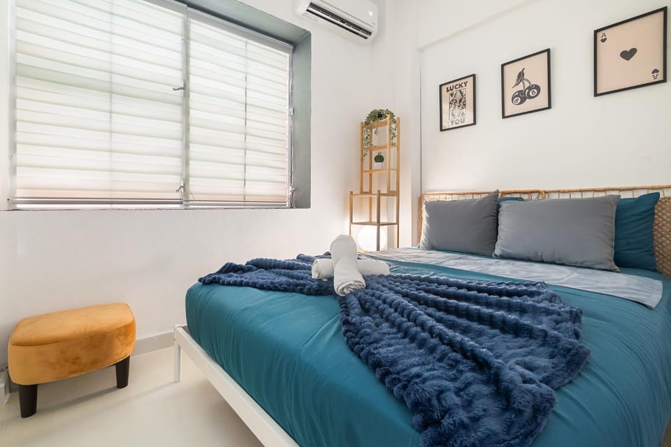Bedroom, air conditioner