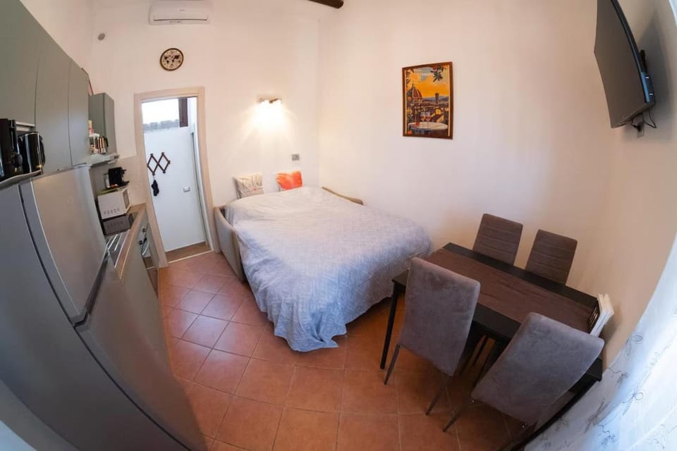 nice flat 1000 mt from city center and parking nearby - Dimora Leopolda Apartment in Florence