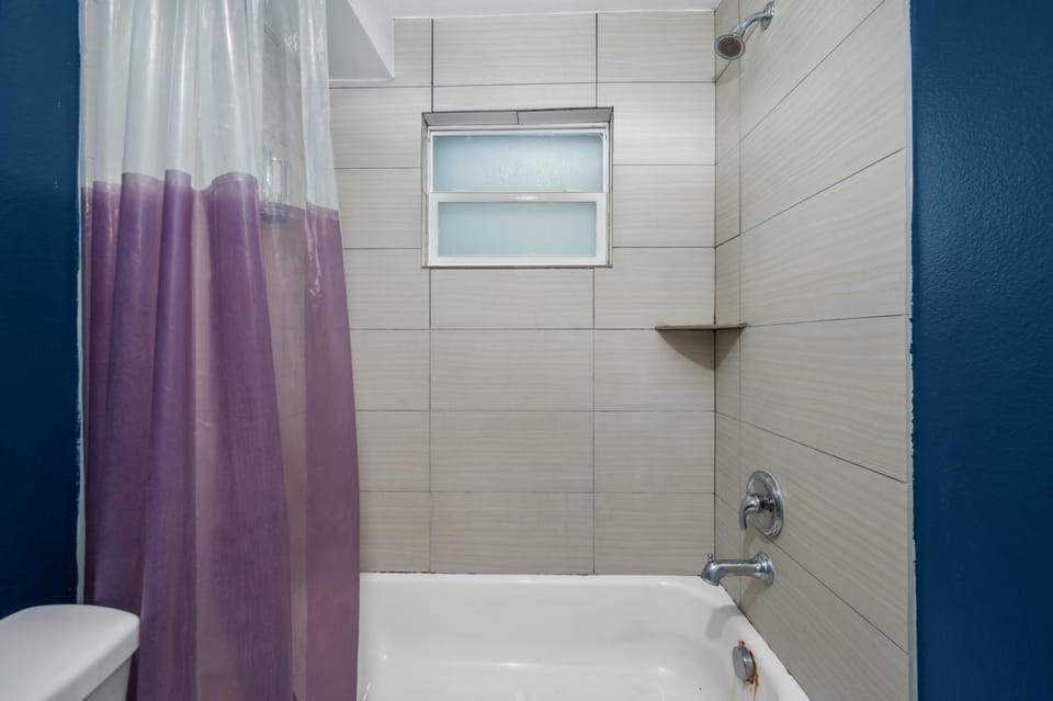 1-Bedroom Apartment Near Houston's Top Attractions with Free Park Apartment in Houston