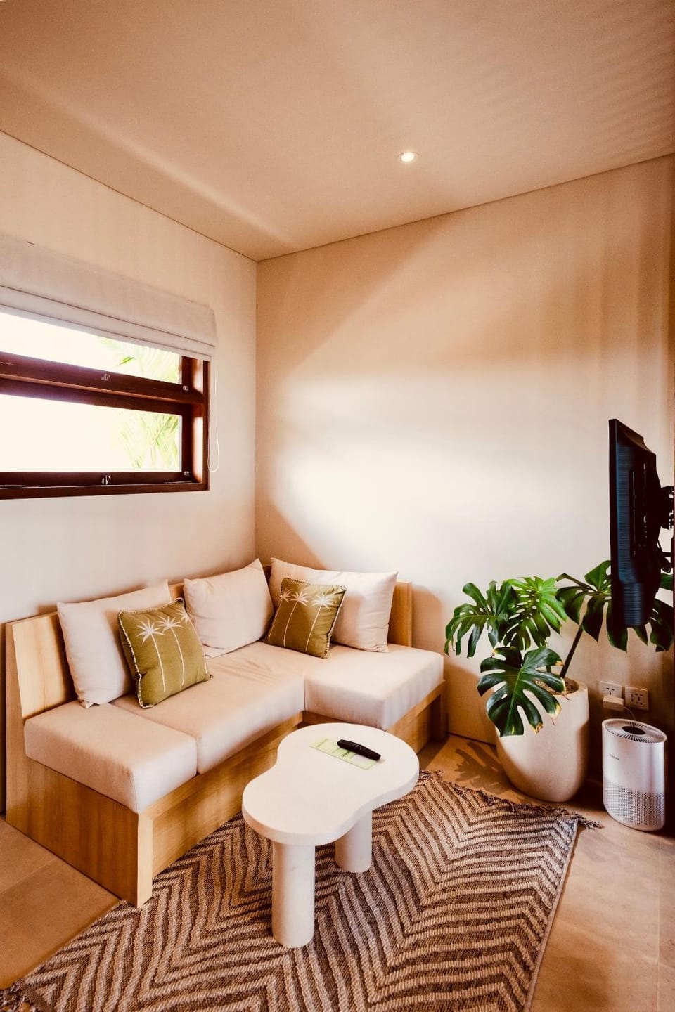 TV and multimedia, Seating area