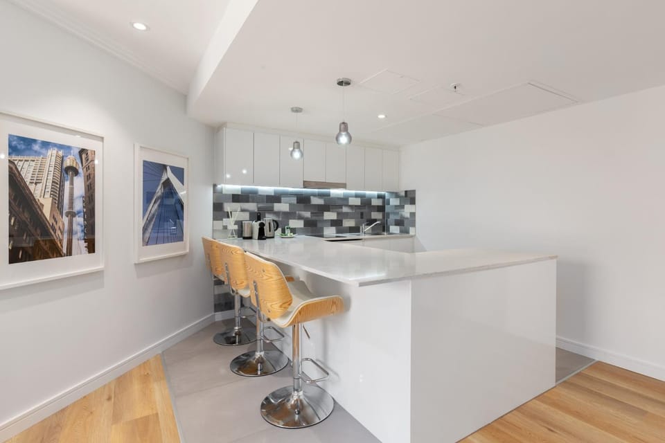 Bright & Spacious 1-Bed in Vibrant Sydney Apartment in Surry Hills