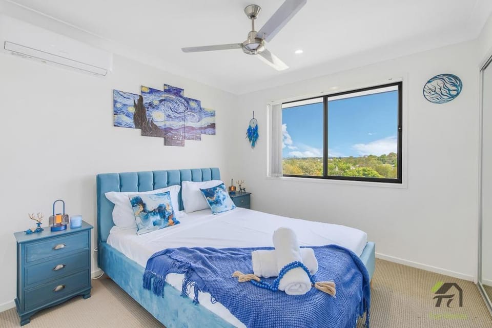 Forest castle in a quiet single-story house in Coomera House in Hope Island