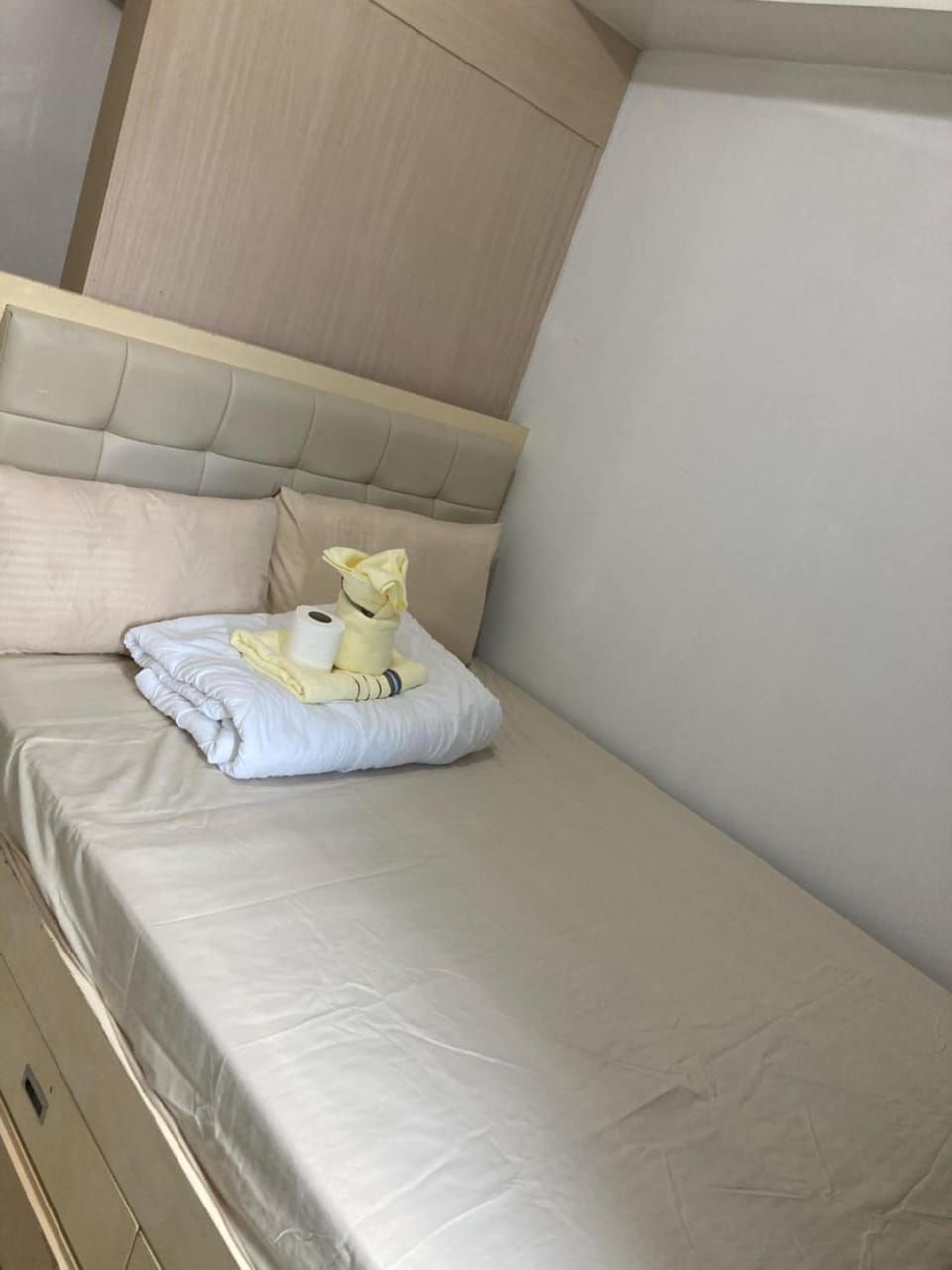 Theresa Sea Residence Tower EF Bed and Breakfast in Pasay