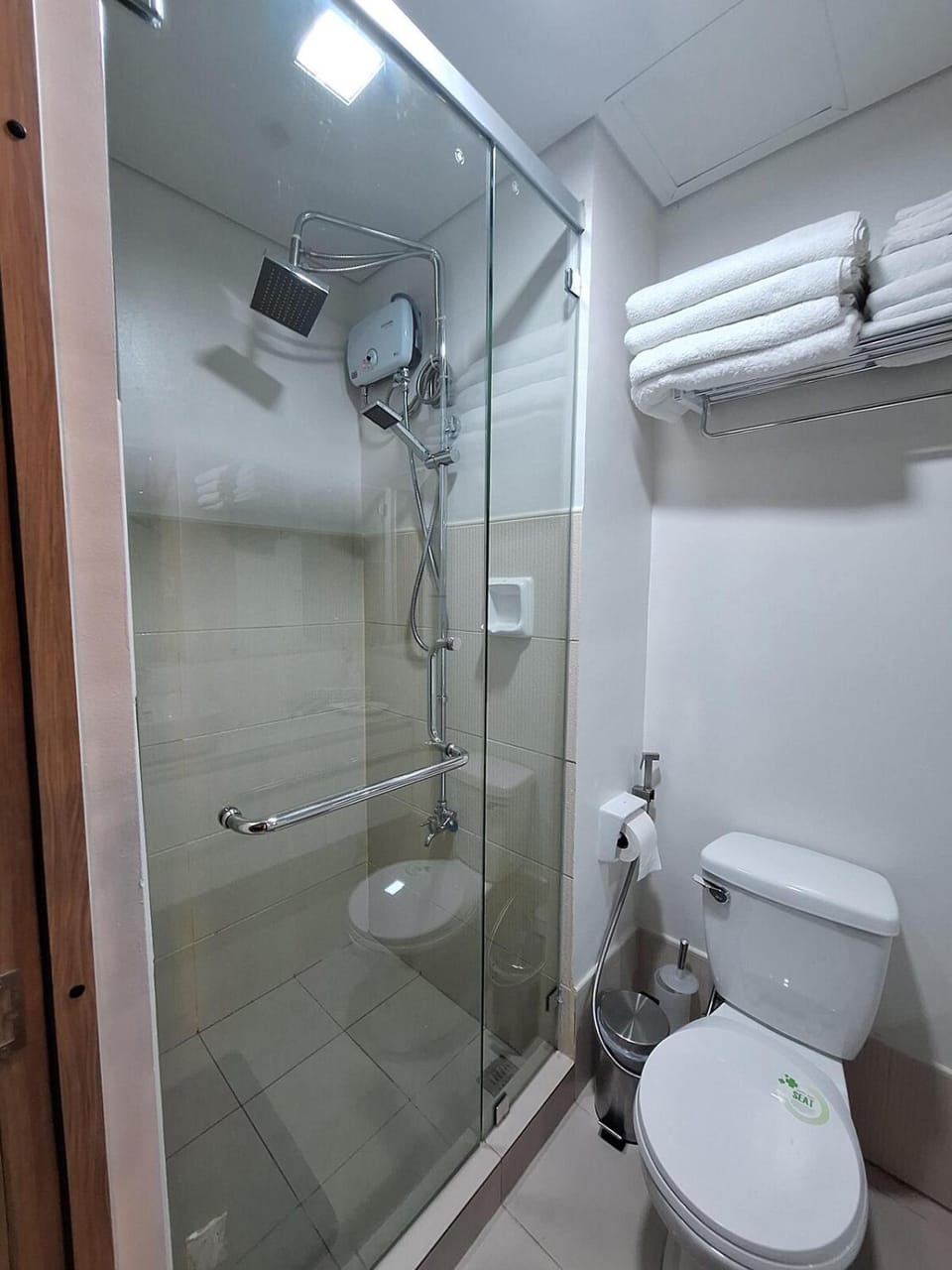 Shower, Toilet, Bathroom