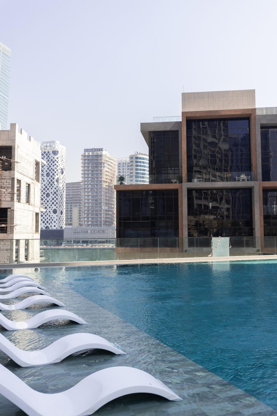 Stunning Studio in Peninsula Five Apartment in Dubai