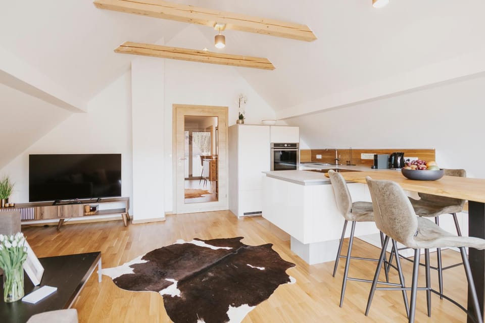 Kitchen or kitchenette, Living room, Dining area, Evening entertainment