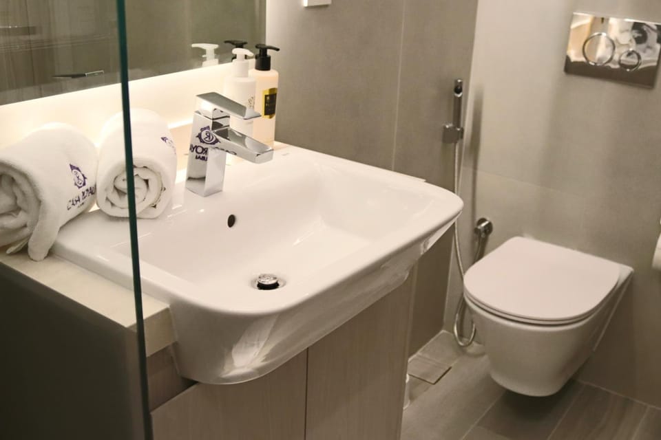 Casa Royale Vacation Home - JVC Apartment in Dubai