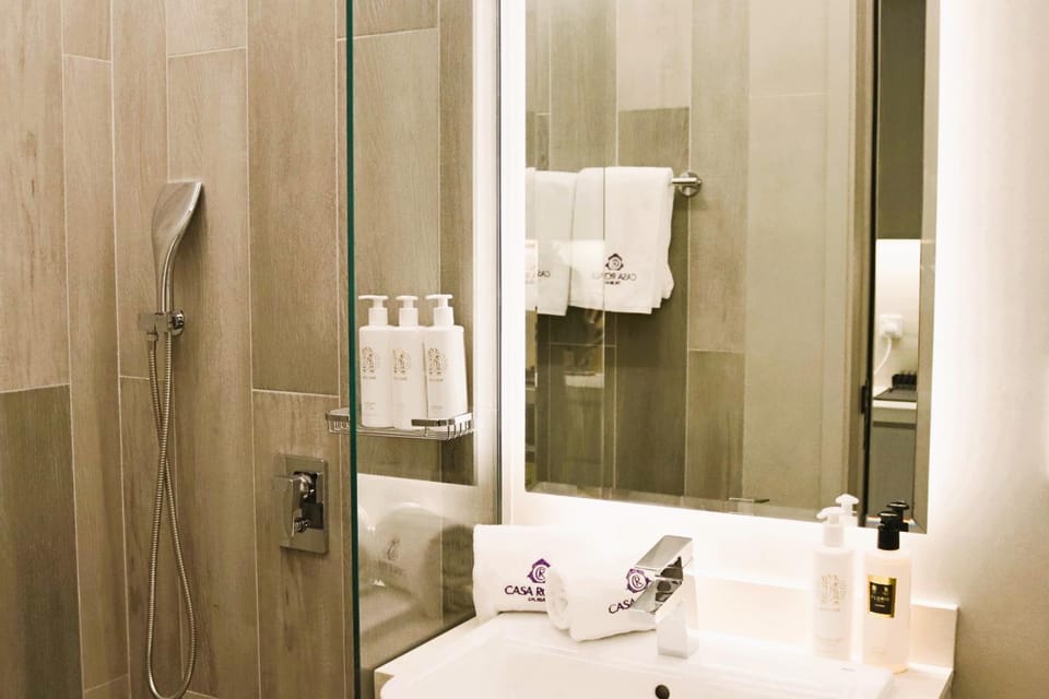 Casa Royale Vacation Home - JVC Apartment in Dubai