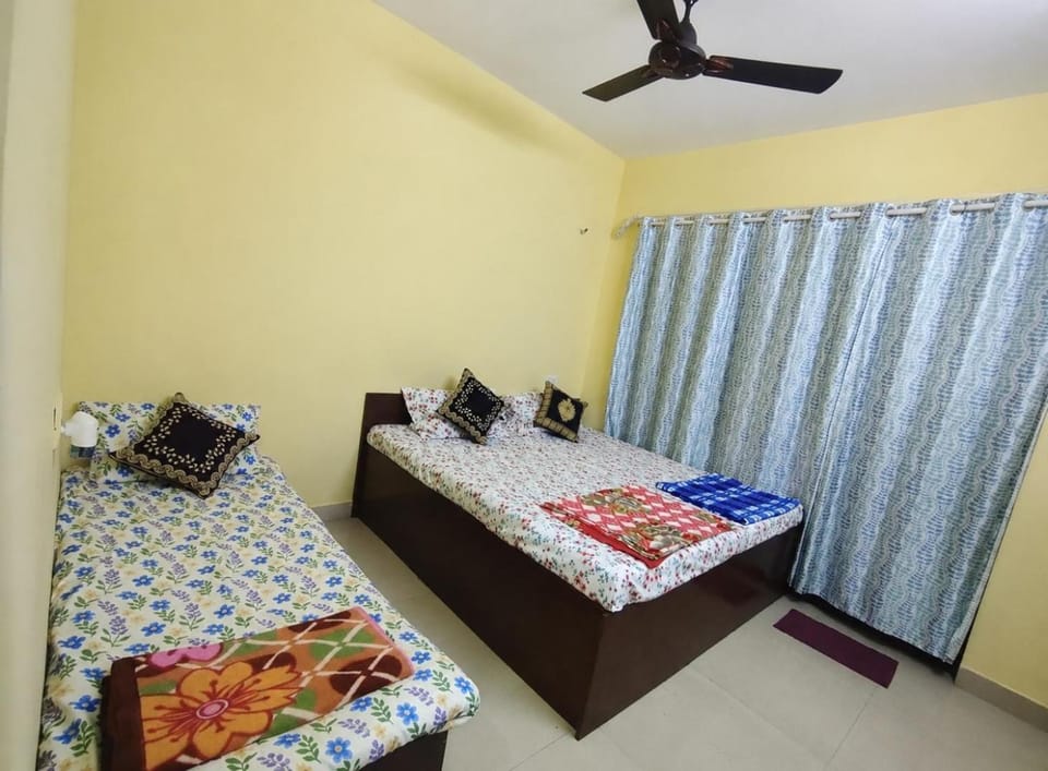 Bed And Breakfast At Pushpanjali Phase 2 ,Ovale ,Ghodbunder Road Thane West Bed and Breakfast in Thane
