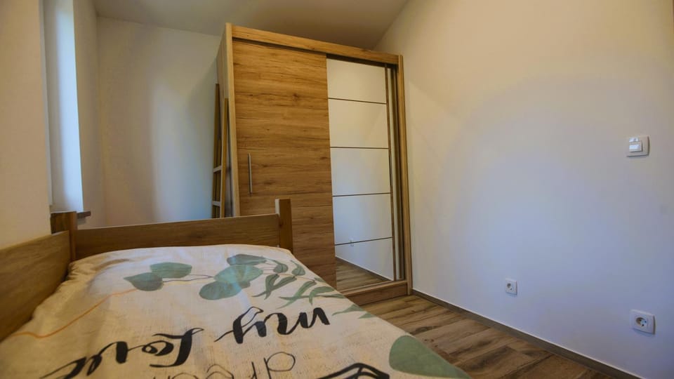 Bed, Bedroom, wardrobe