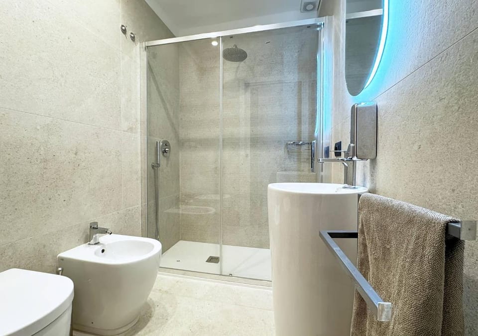 Shower, Bathroom