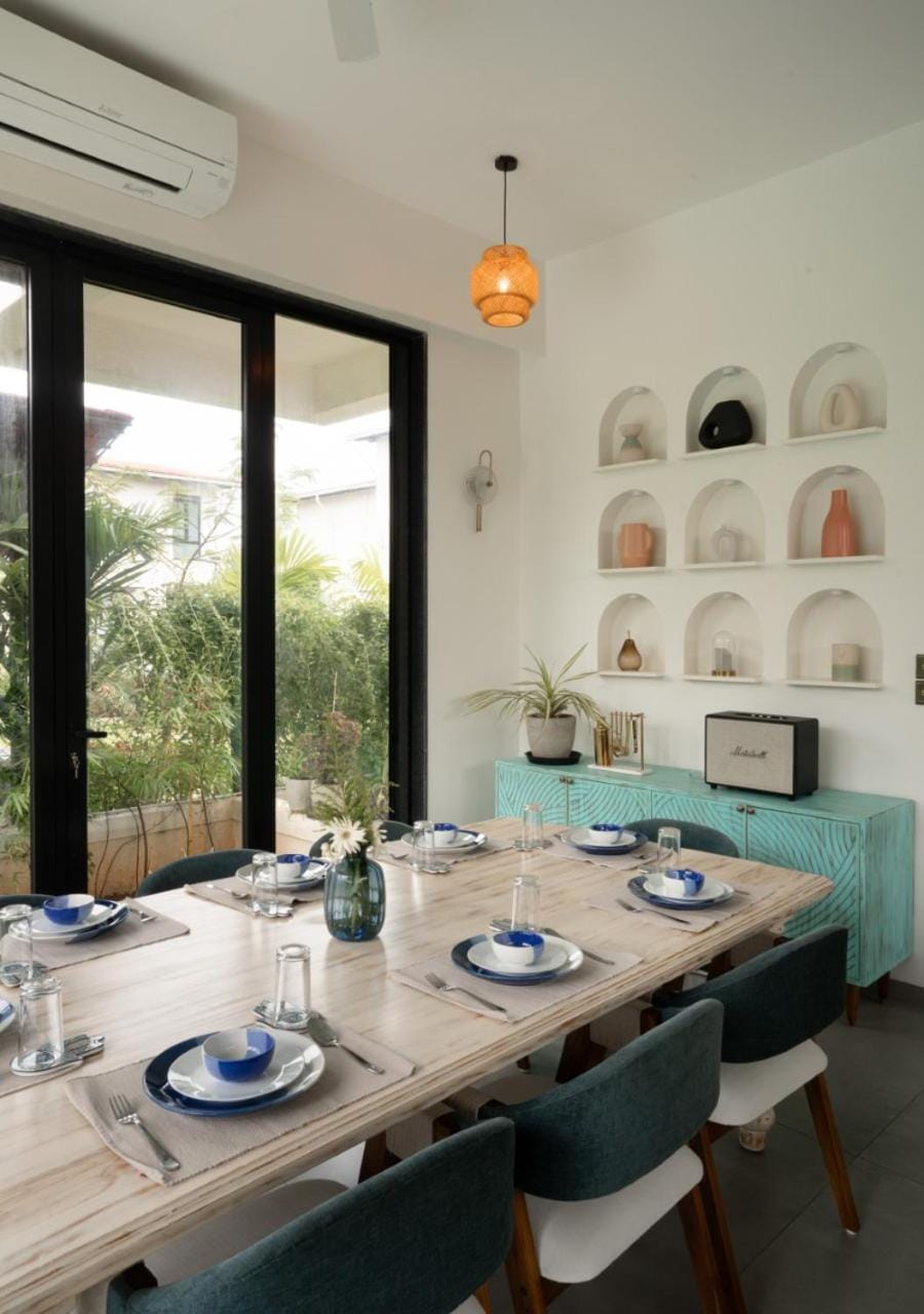 Dining area, Breakfast
