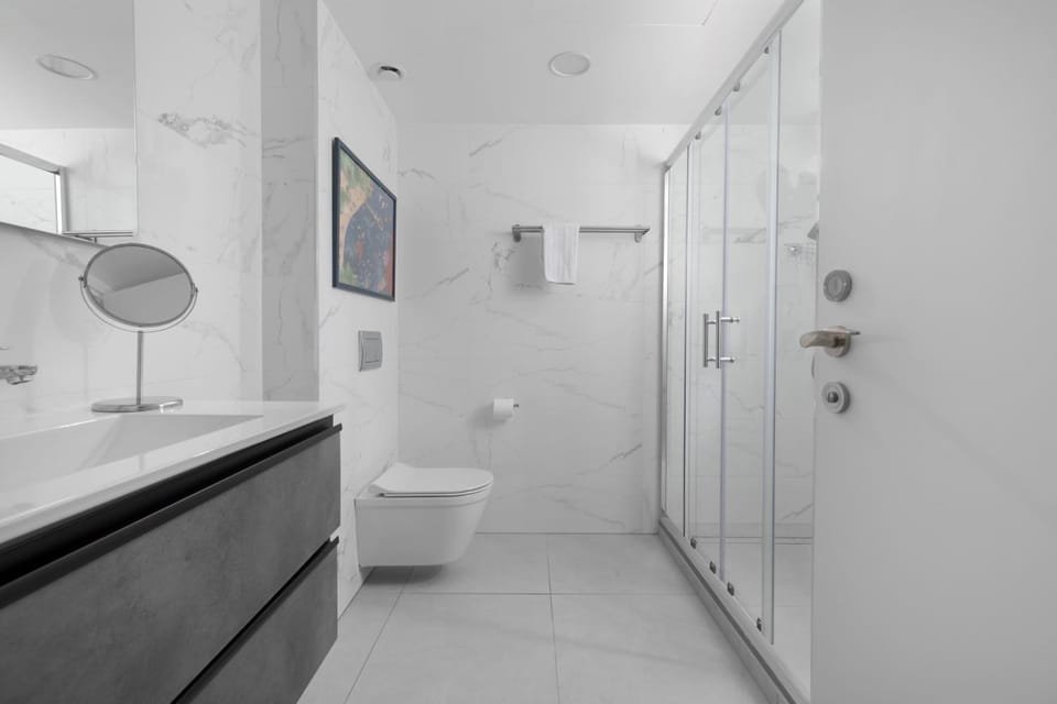 Shower, Toilet, Bathroom