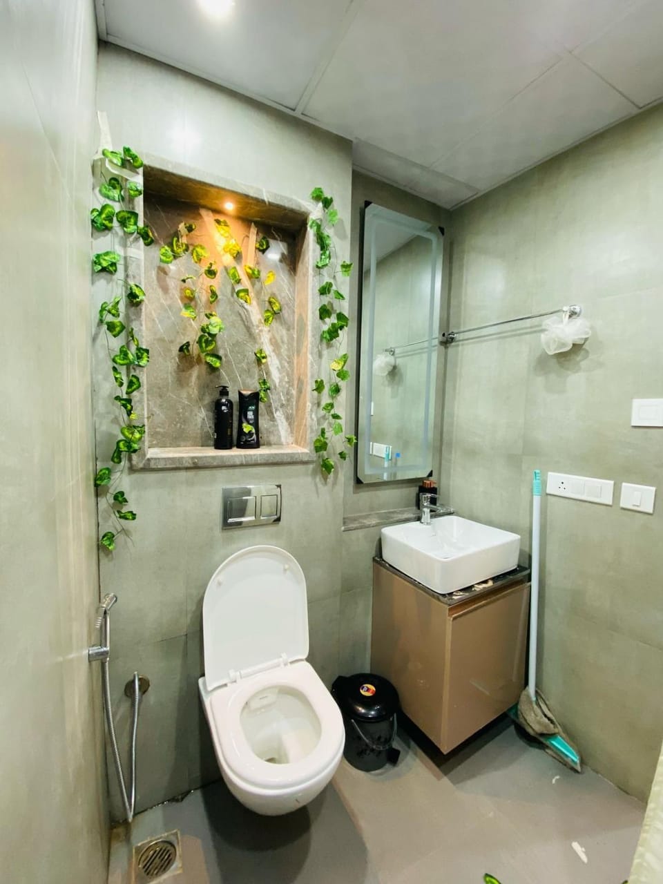 Sky stay at 39 floor Vacation rental in Noida