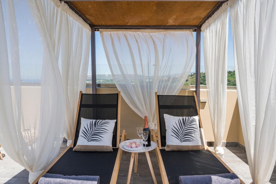 Day, View (from property/room), Balcony/Terrace, Seating area, sunbed