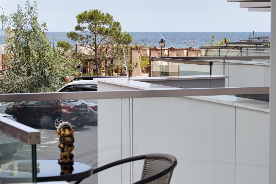 View (from property/room), Balcony/Terrace, Sea view