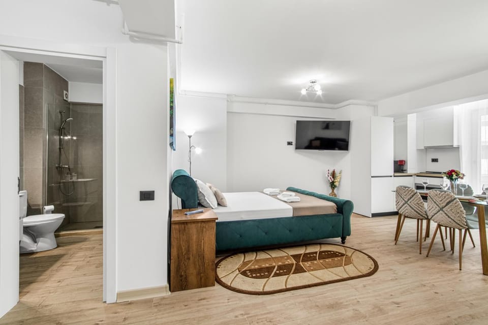 Bed, Bathroom