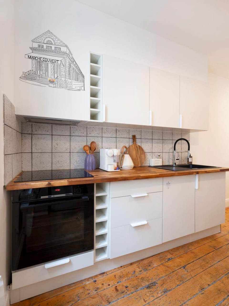 Kitchen or kitchenette