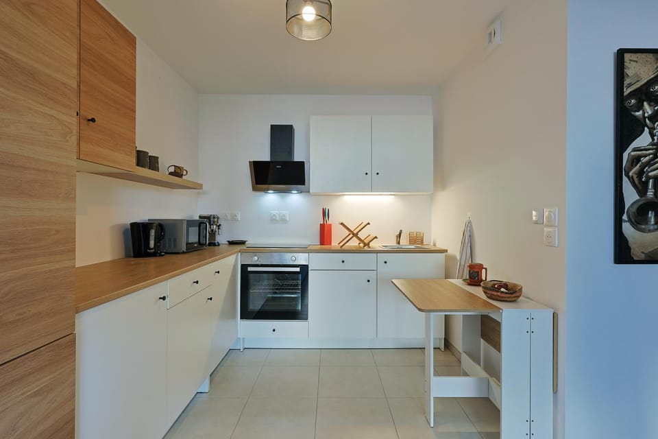 Kitchen or kitchenette, stove